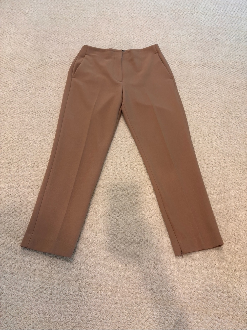Club Monaco women’s ankle length camel pants